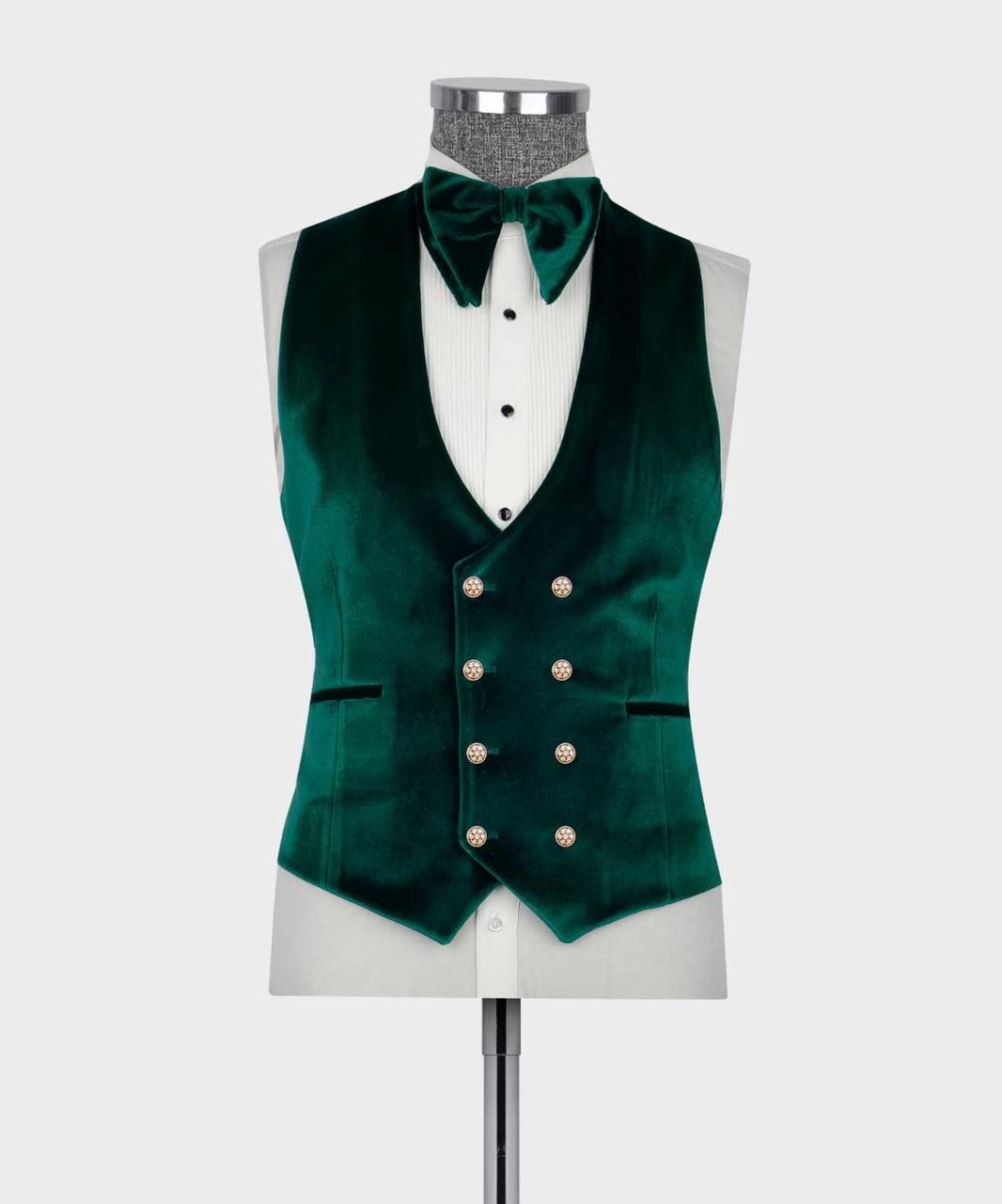 Classic Groom Tuxedo - Image 2