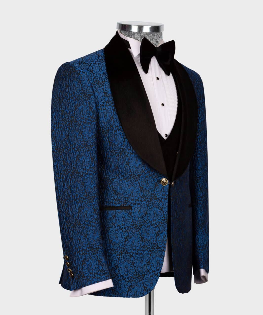 Classic Groom Tuxedo - Image 4