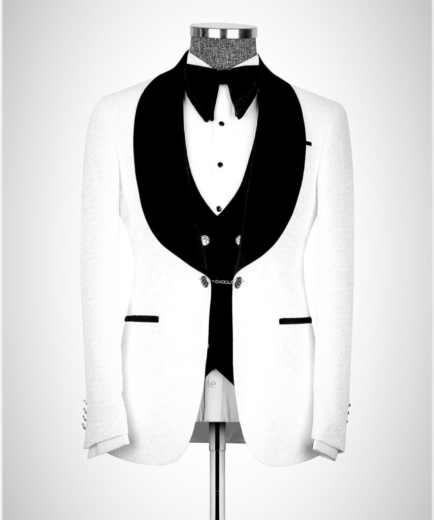 Classic Groom Tuxedo - Image 3