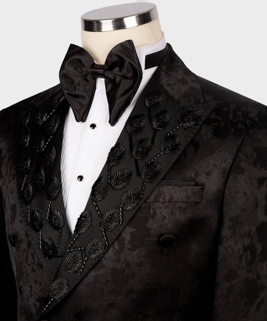 Classic Tuxedo Suit - Image 3