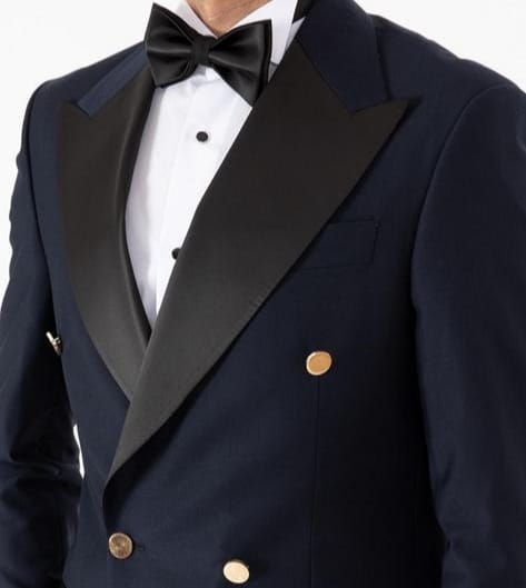 Classic Tuxedo Suit - Image 2