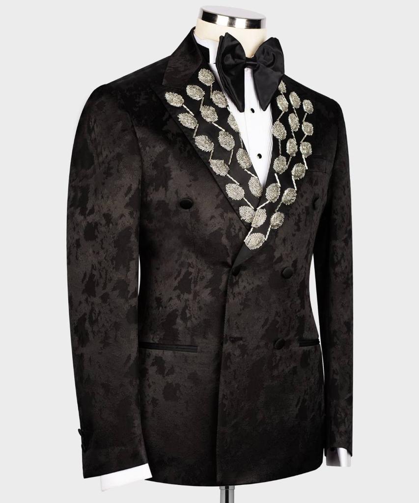 Classic Tuxedo Suit - Image 3