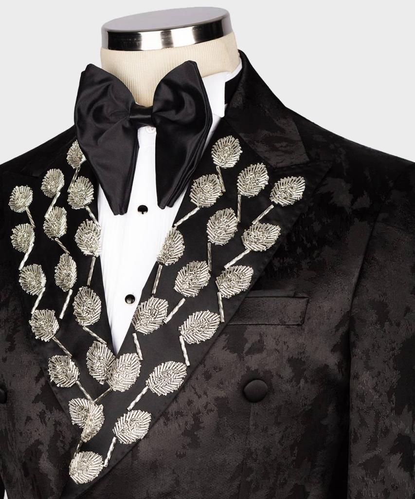 Classic Tuxedo Suit - Image 4