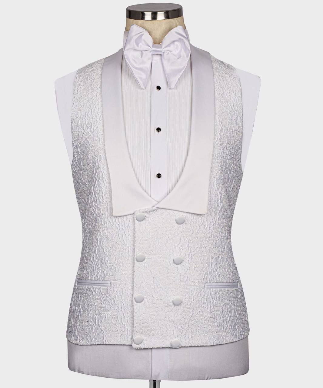 Classic Groom Tuxedo - Image 3