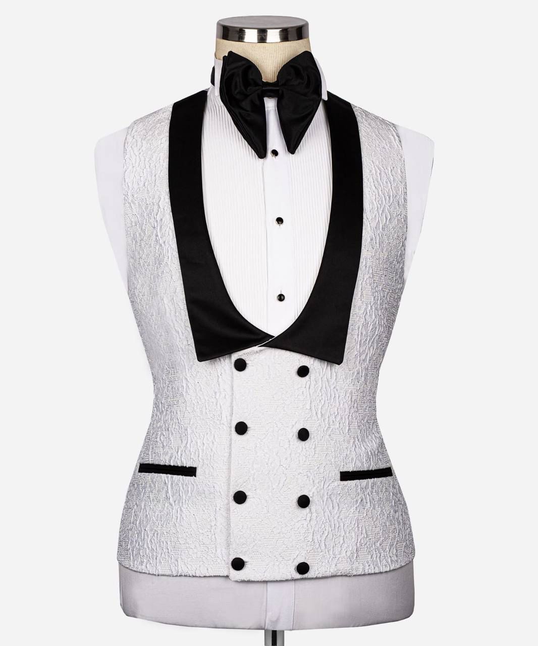 Classic Groom Tuxedo - Image 2