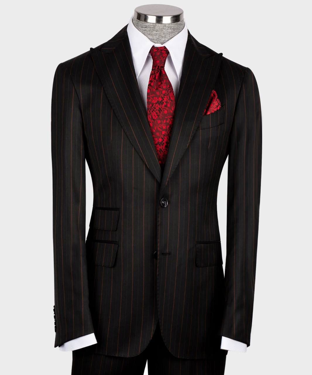 Classic Three-piece Suit - Image 3