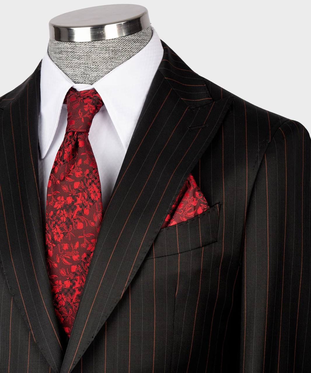 Classic Three-piece Suit - Image 5