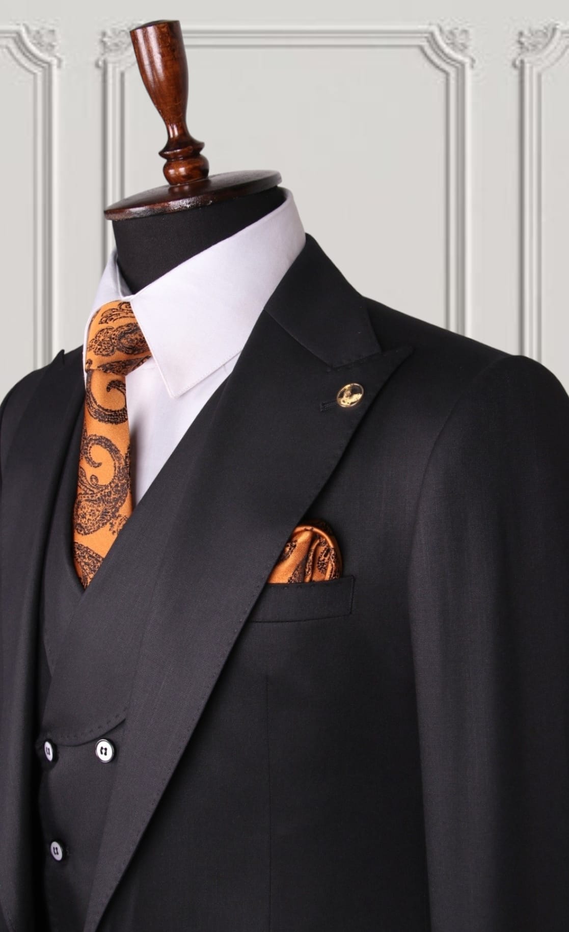 Classic Three-piece Suit - Image 2