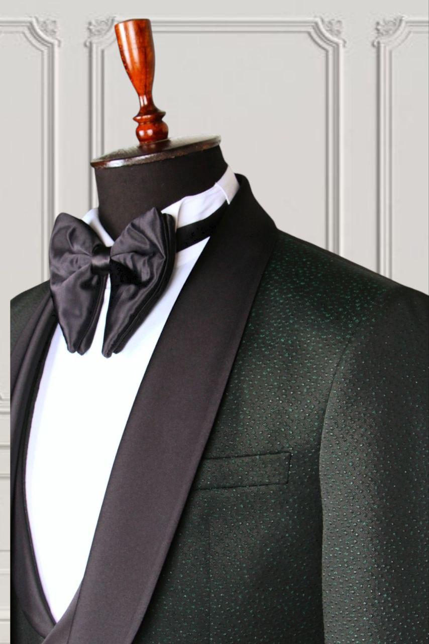 Classic Tuxedo Suit - Image 2