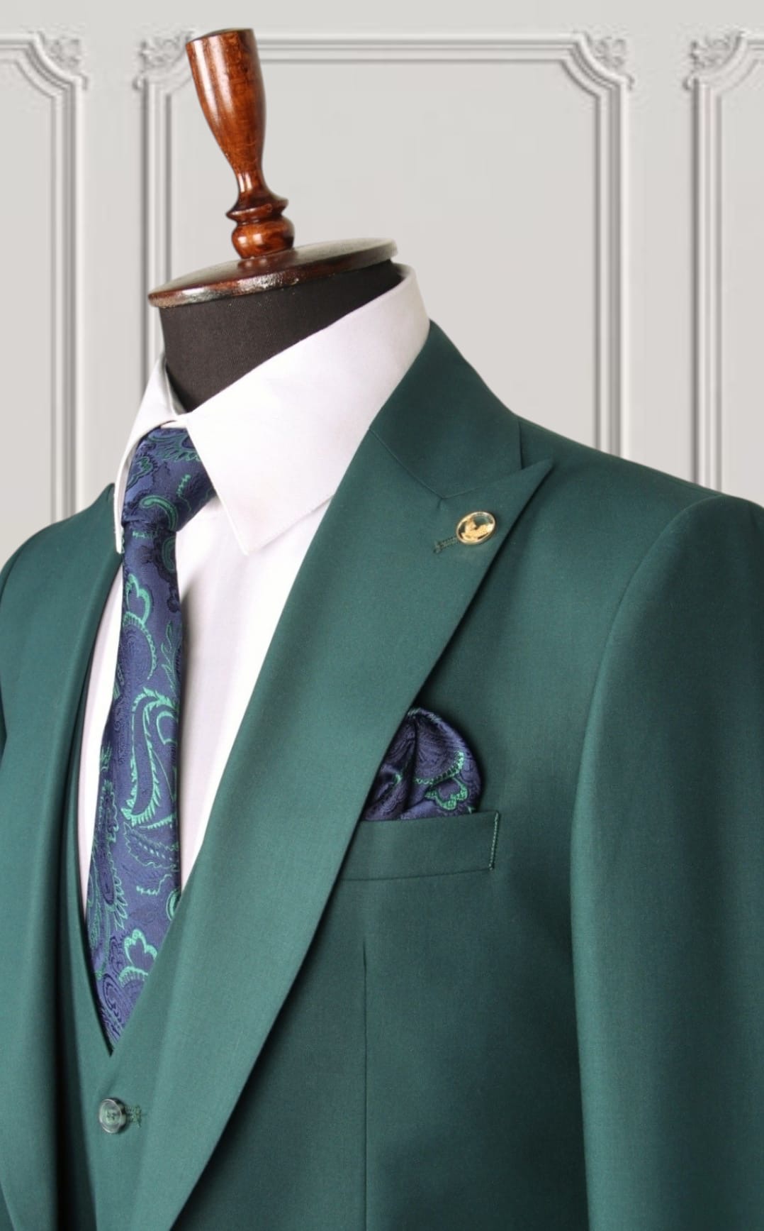 Classic Three-piece Suit - Image 2