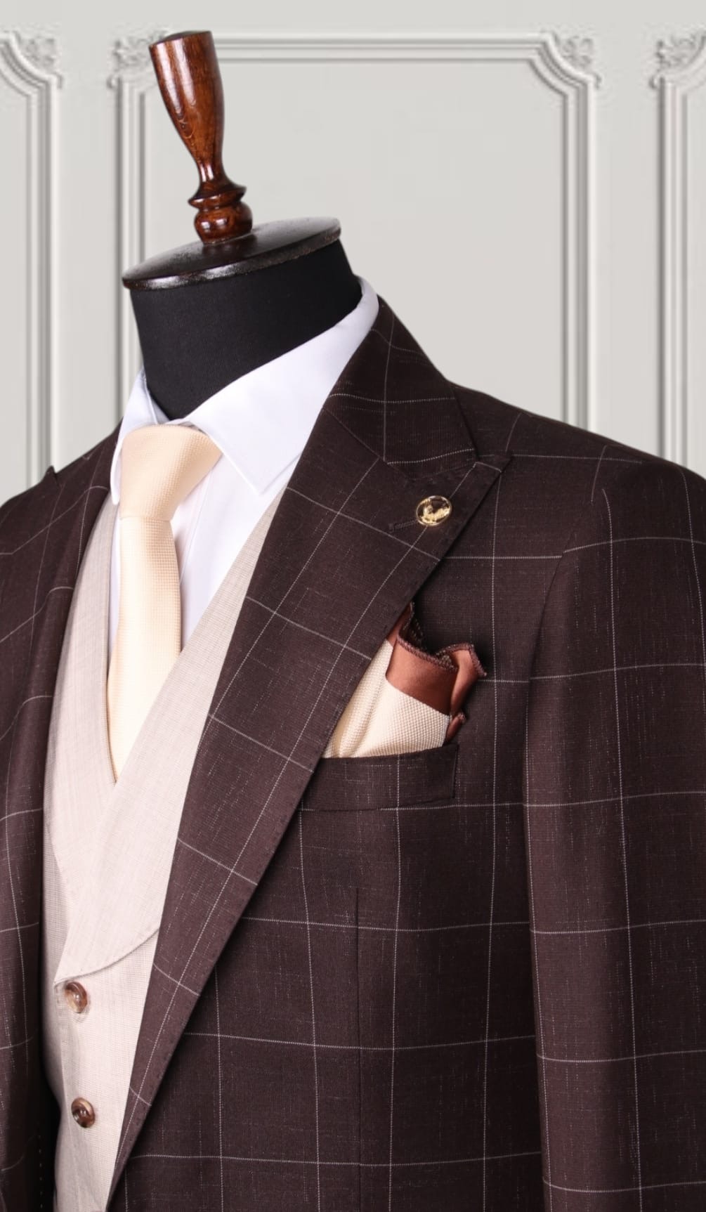 Classic Three-piece Suit - Image 2