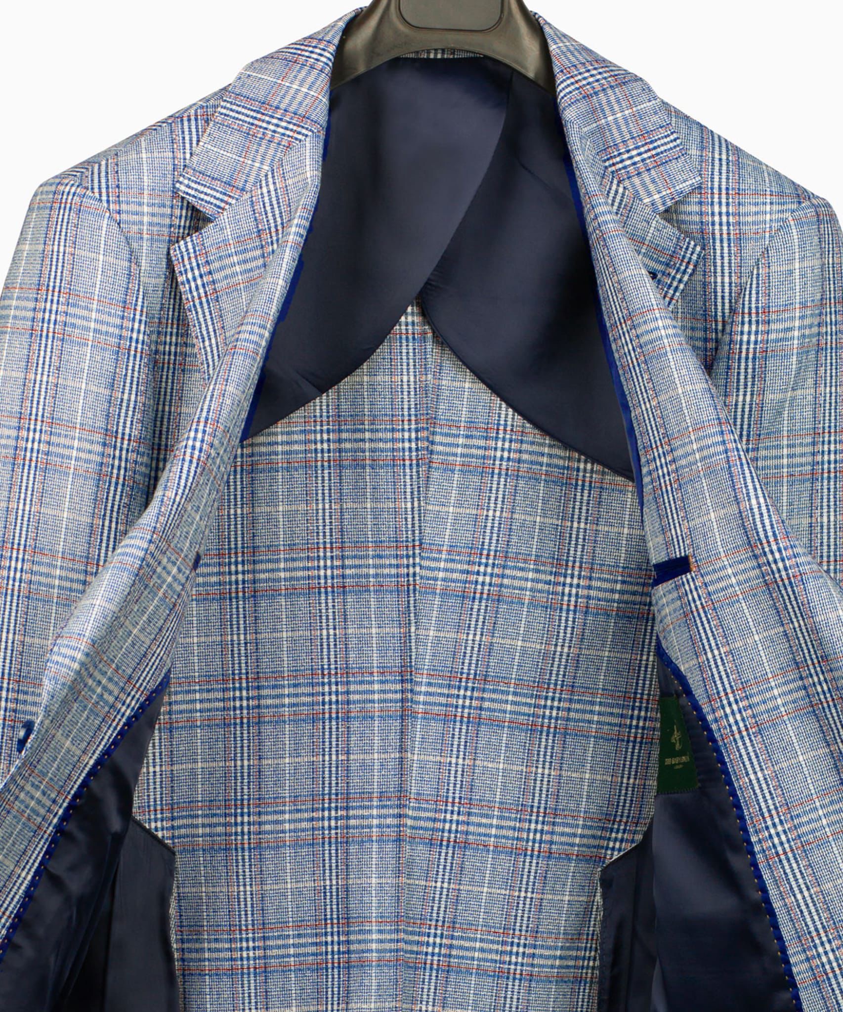Classic Double-breasted Suit - Image 2