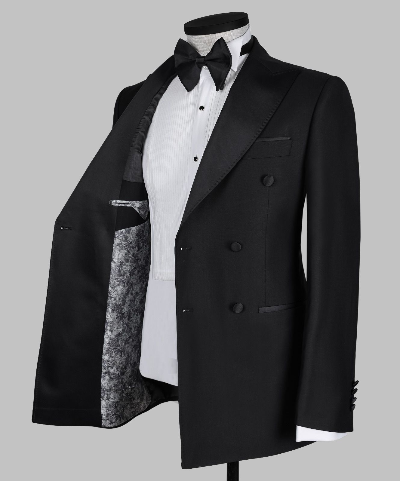 Acme Tuxedo Suit - Image 4