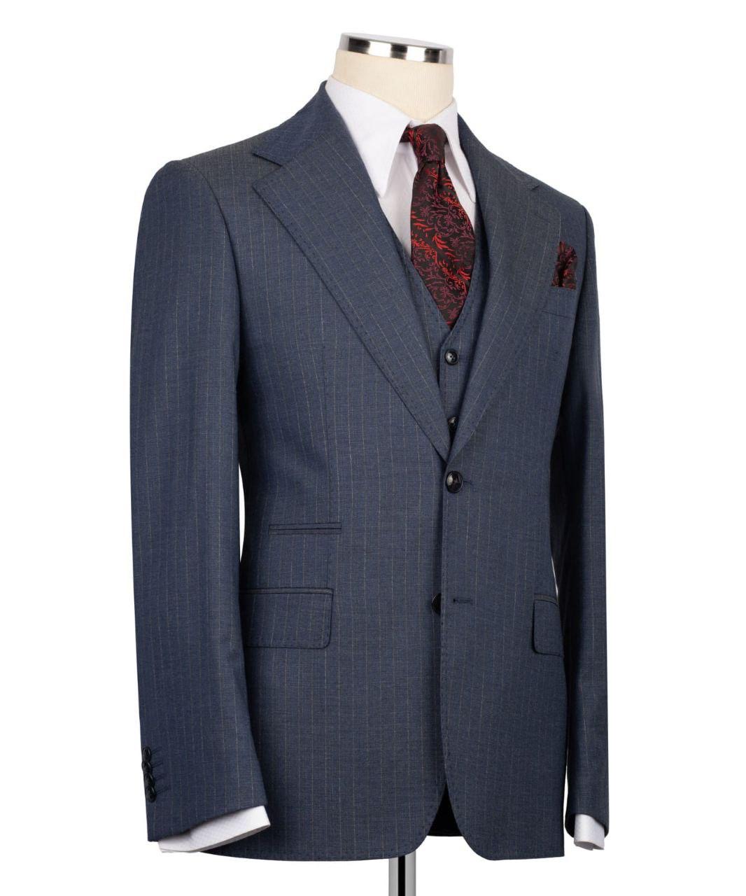 Classic Three-piece Suit - Image 5