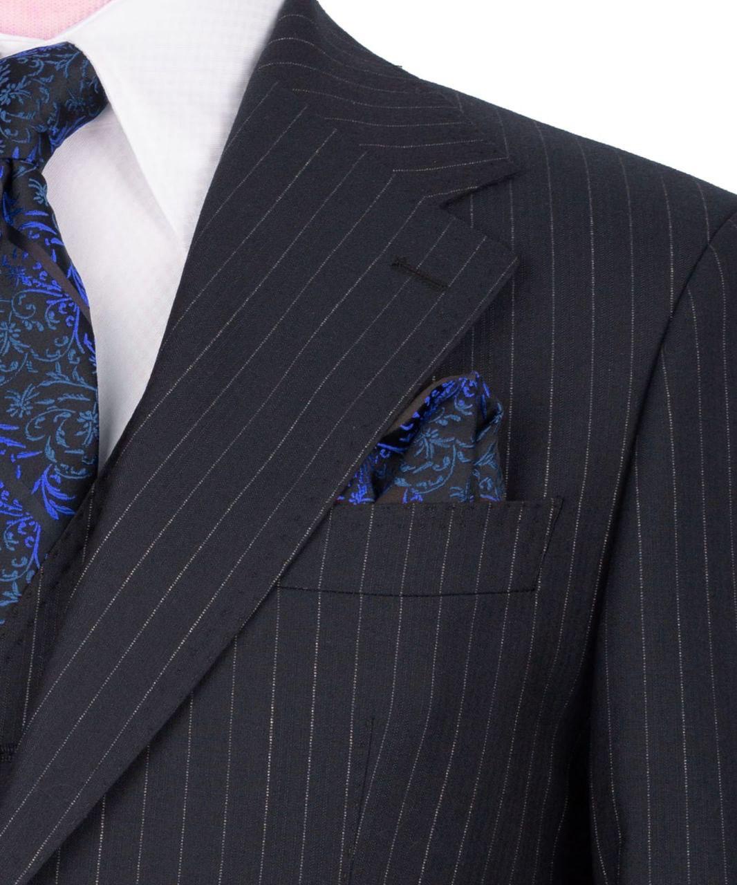Classic Three-piece Suit - Image 6