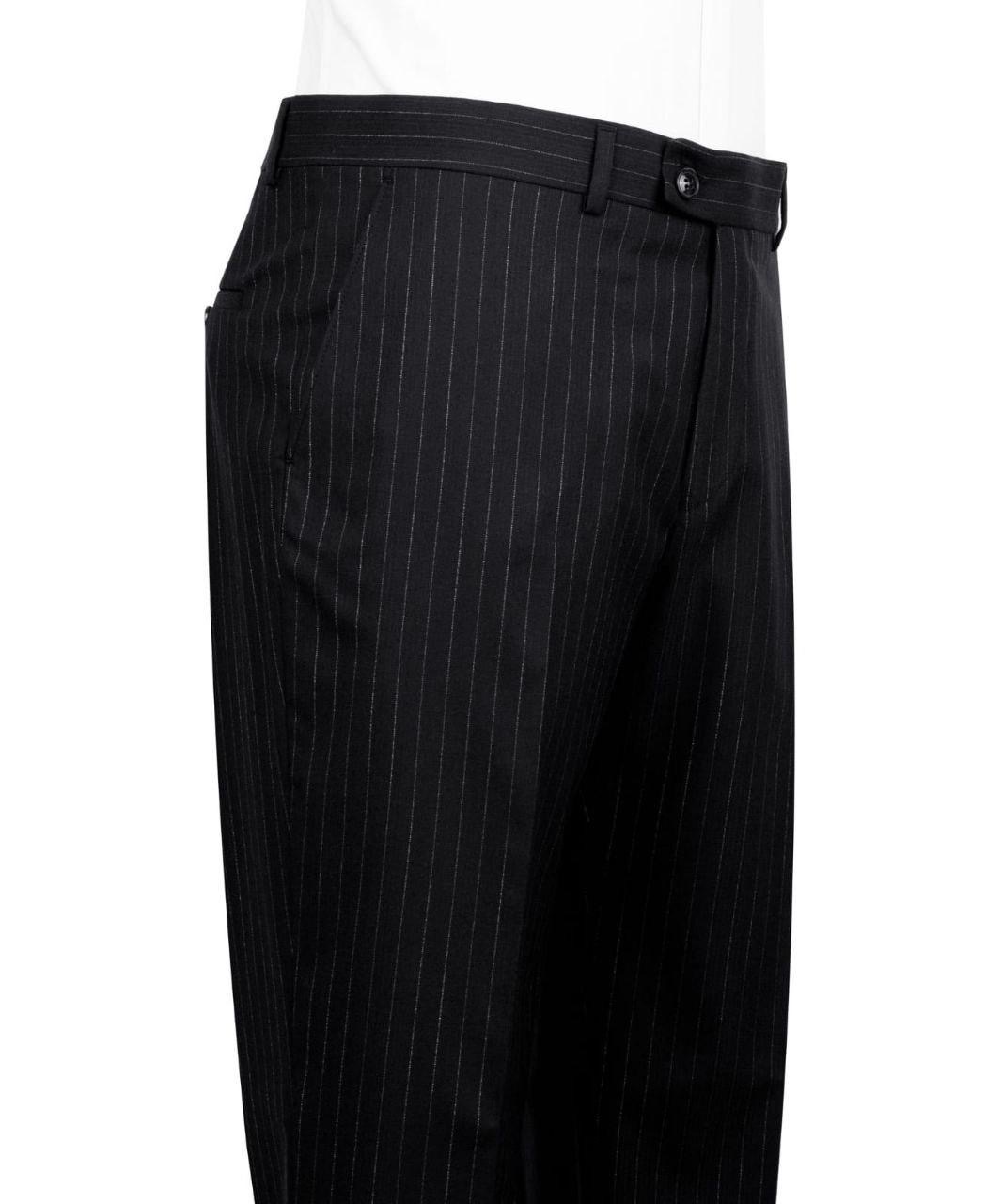 Classic Three-piece Suit - Image 4