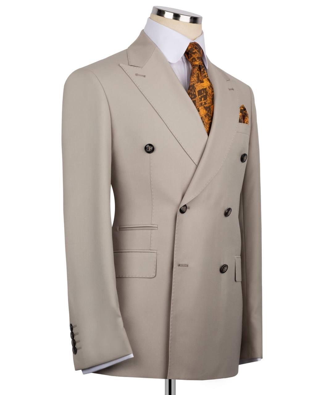 Classic Double-breasted Suit - Image 3
