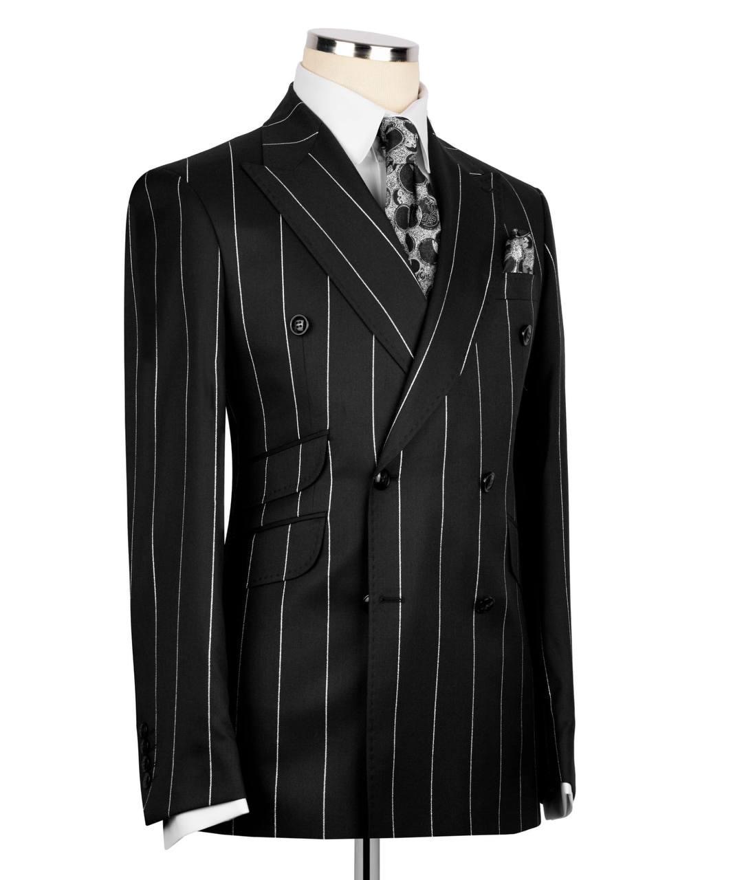 Classic Double-breasted Suit - Image 3
